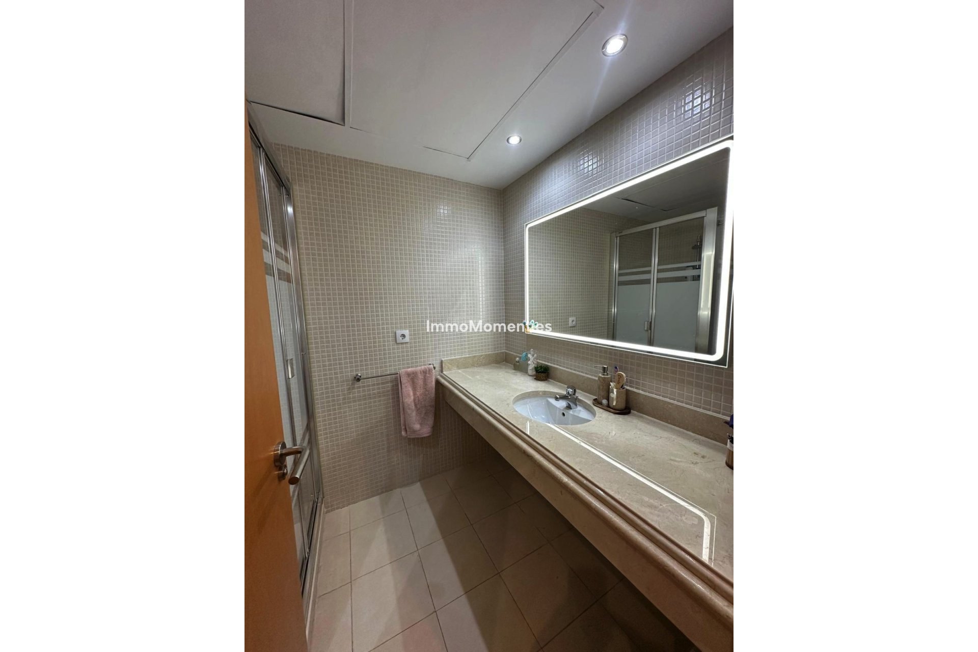 Resale - Apartment - Estepona - Valle Romano