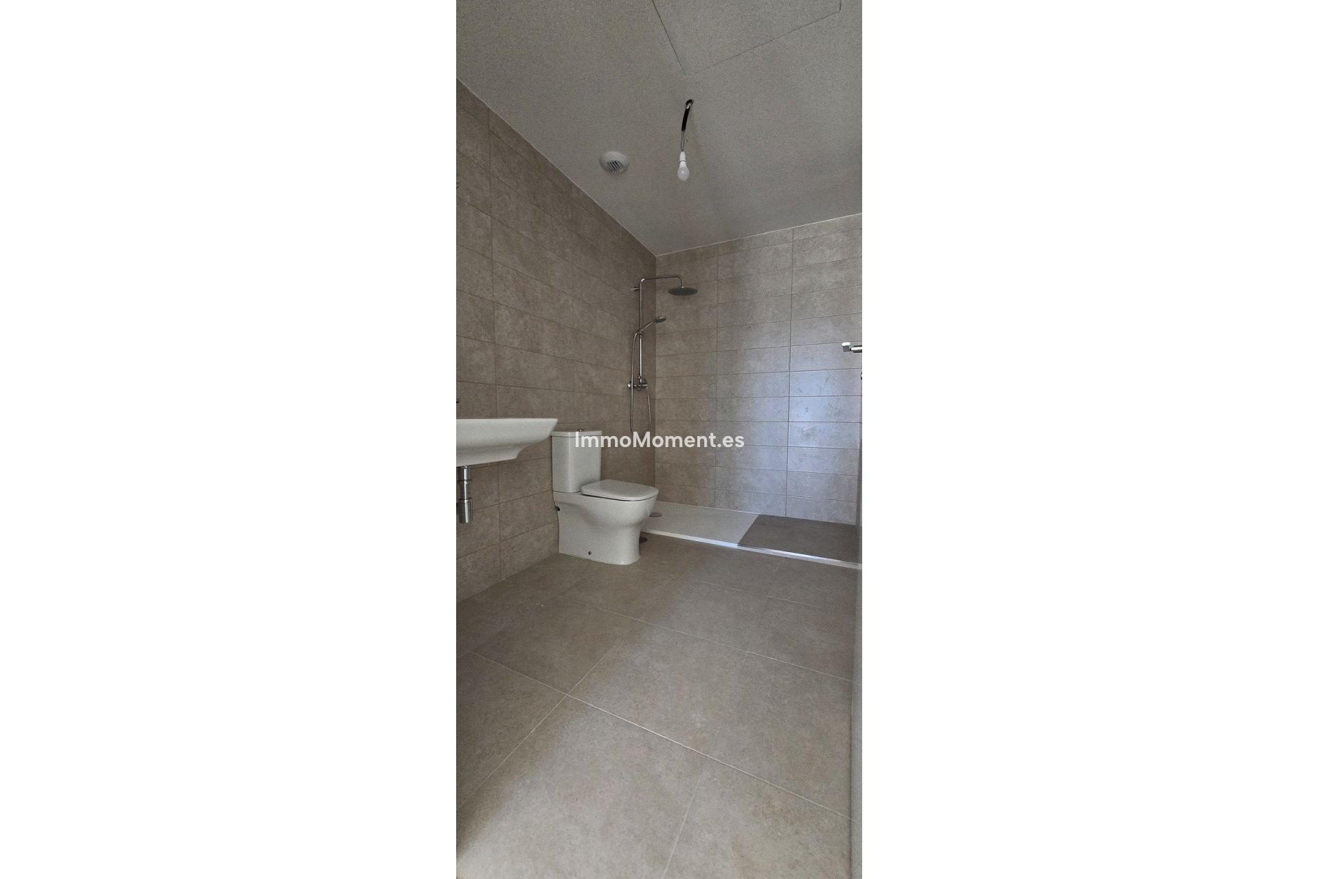 Resale - Apartment - Estepona - Valle Romano