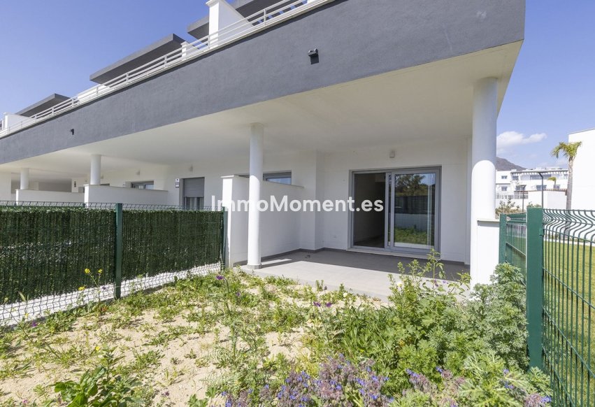 Resale - Apartment - Estepona - Valle Romano