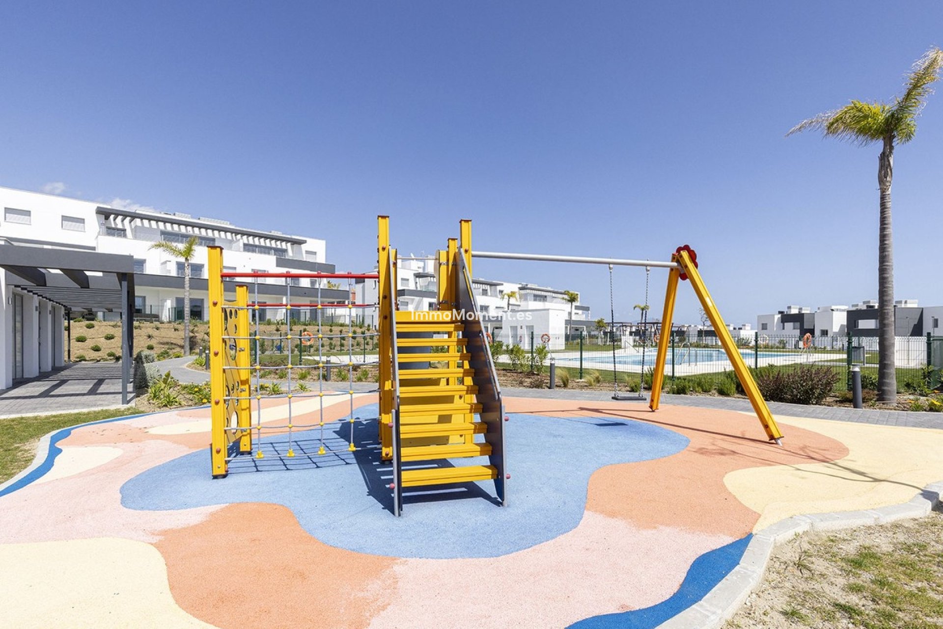 Resale - Apartment - Estepona - Valle Romano