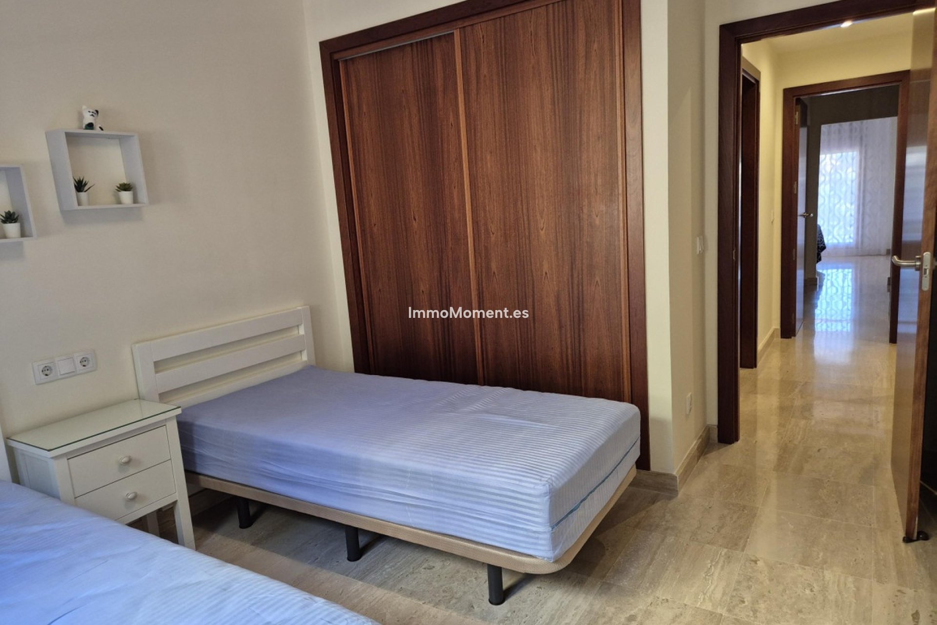 Resale - Apartment - Estepona - Valle Romano