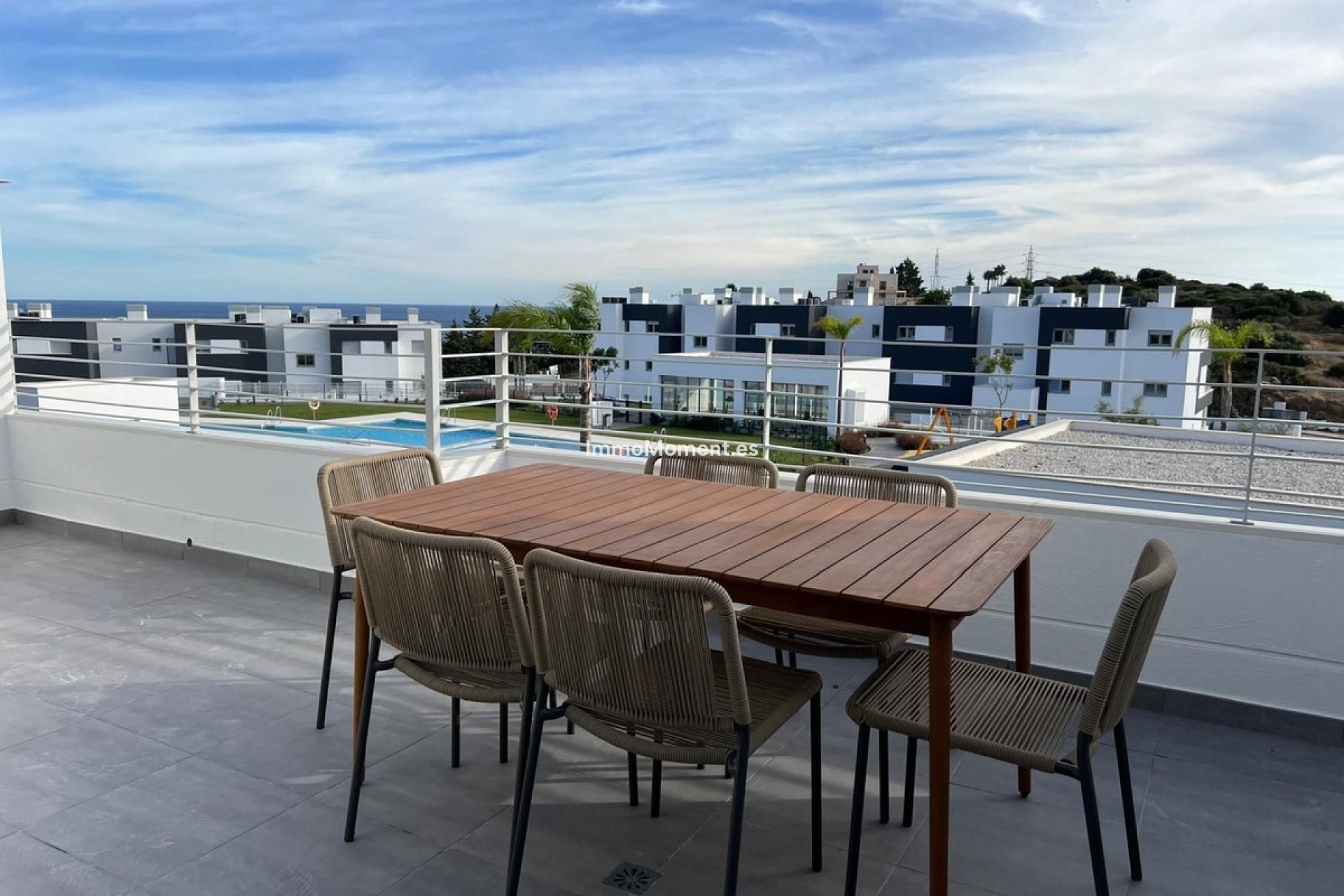Resale - Apartment - Estepona - Valle Romano