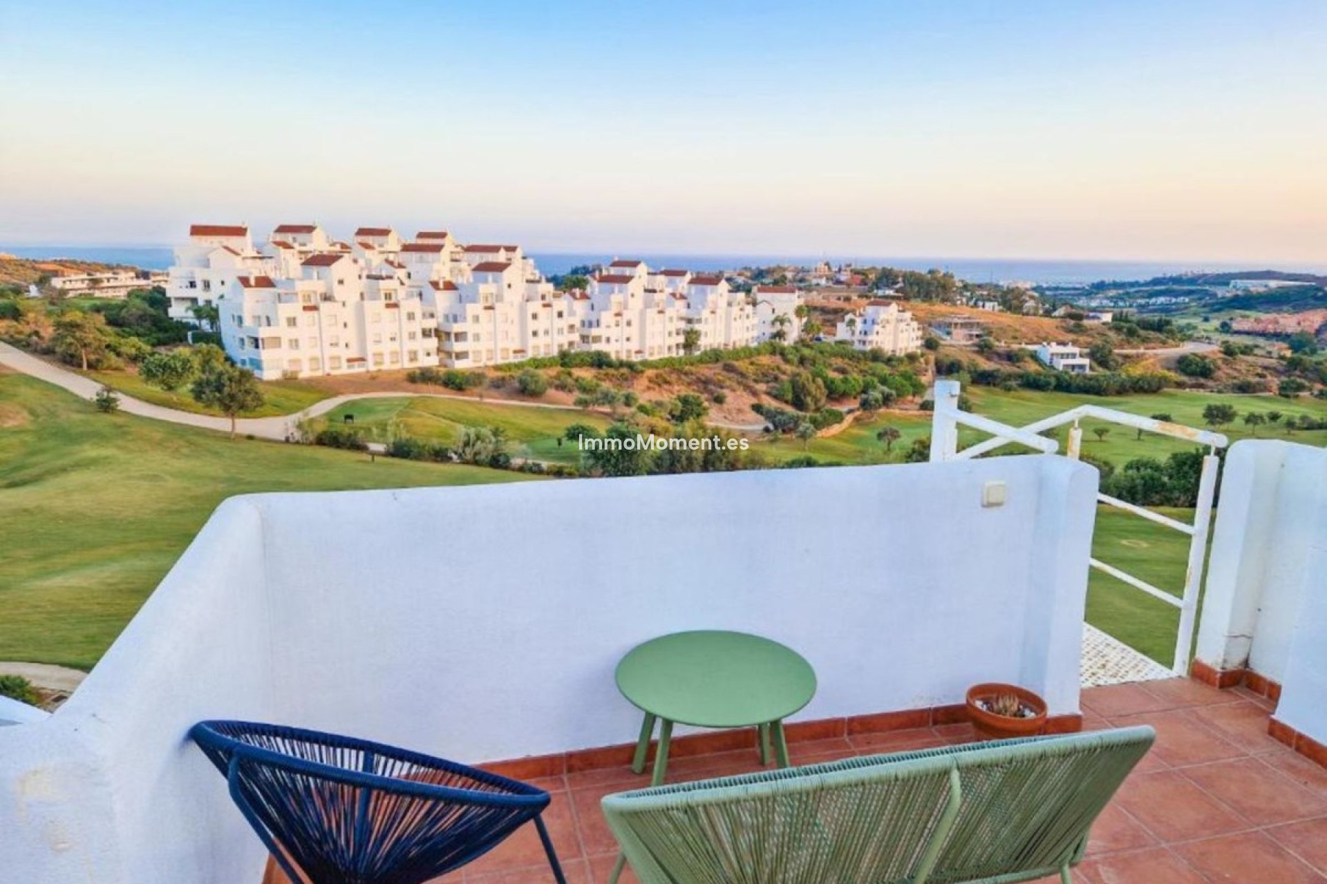 Resale - Apartment - Estepona - Valle Romano