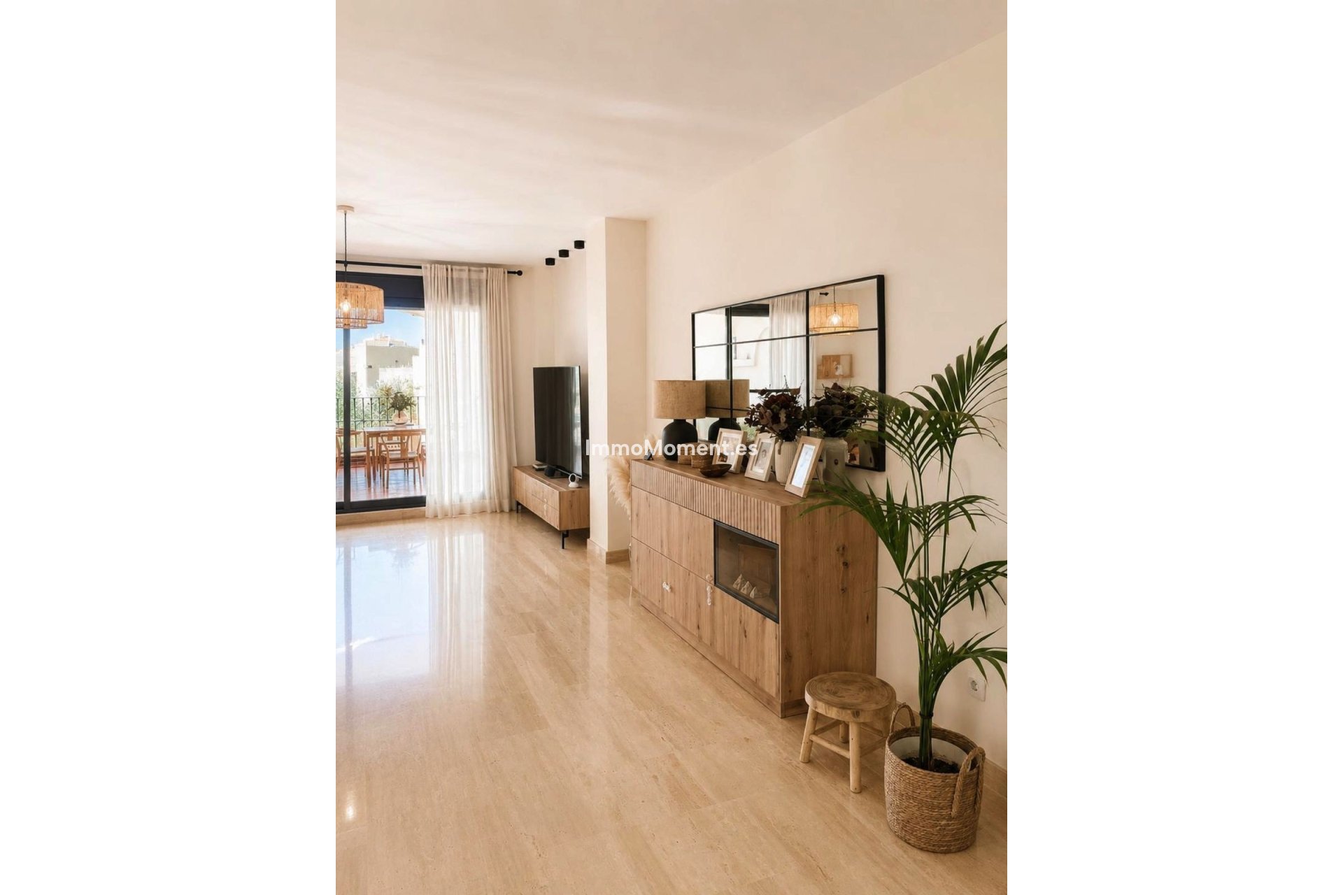 Resale - Apartment - Estepona - Valle Romano