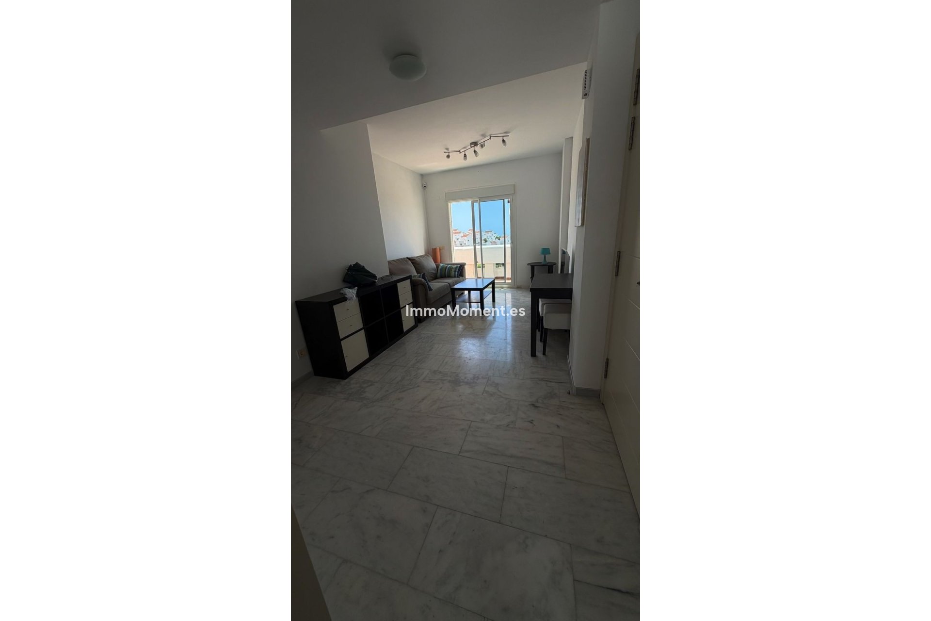 Resale - Apartment - Estepona - Valle Romano