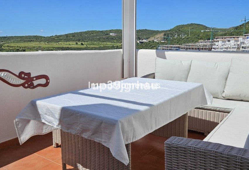 Resale - Apartment - Estepona - Valle Romano