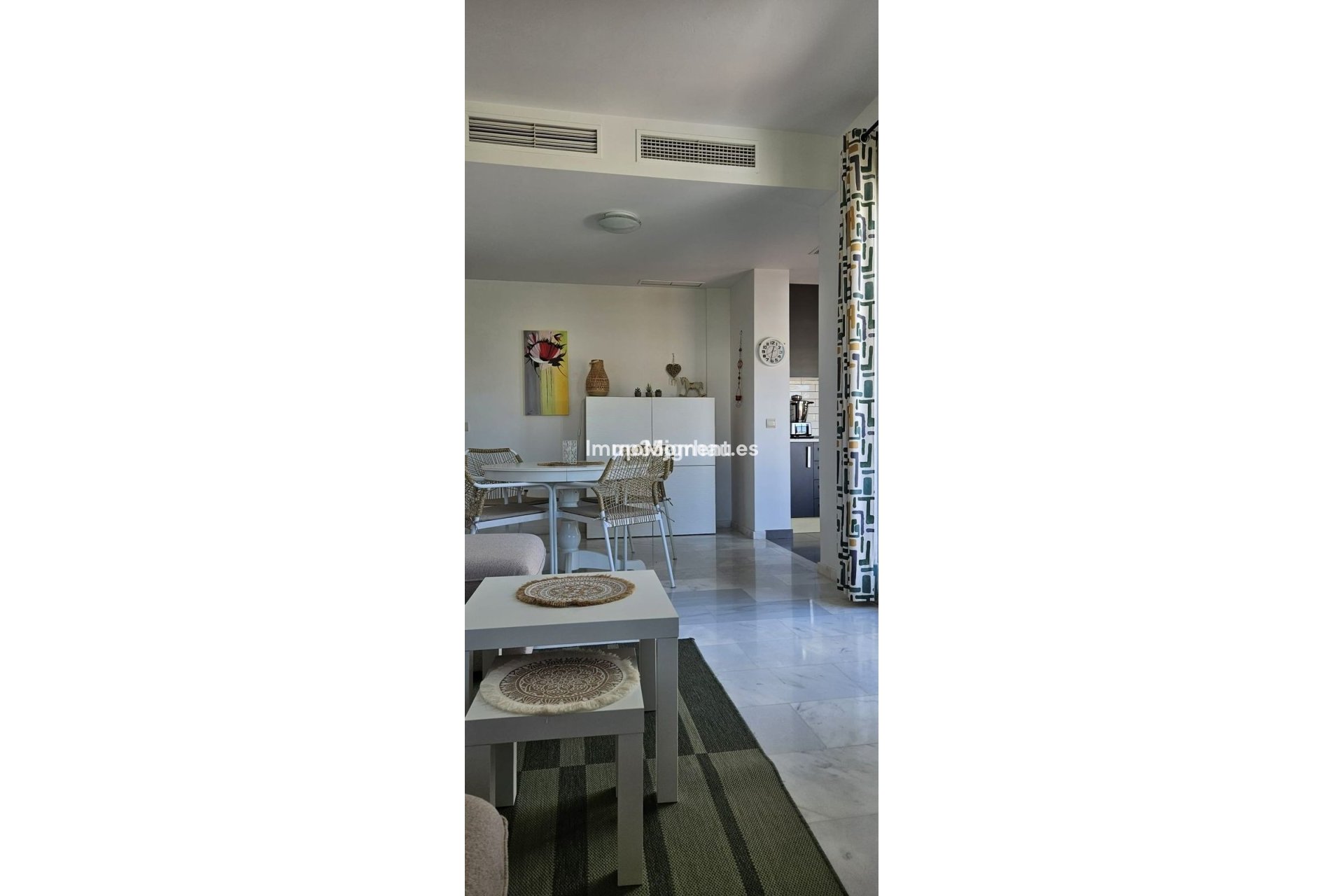 Resale - Apartment - Estepona - Valle Romano