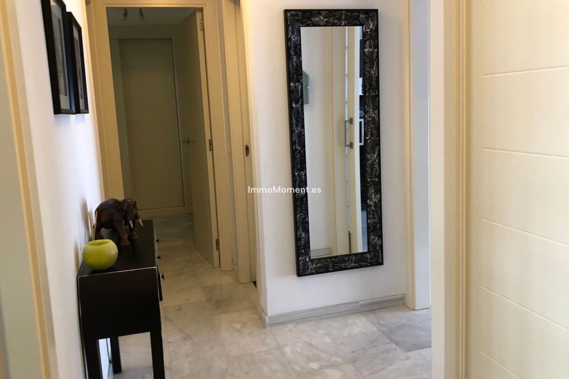 Resale - Apartment - Estepona - Valle Romano