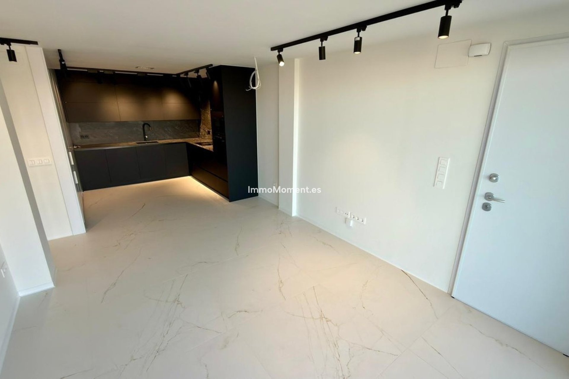 Resale - Apartment - Finestrat