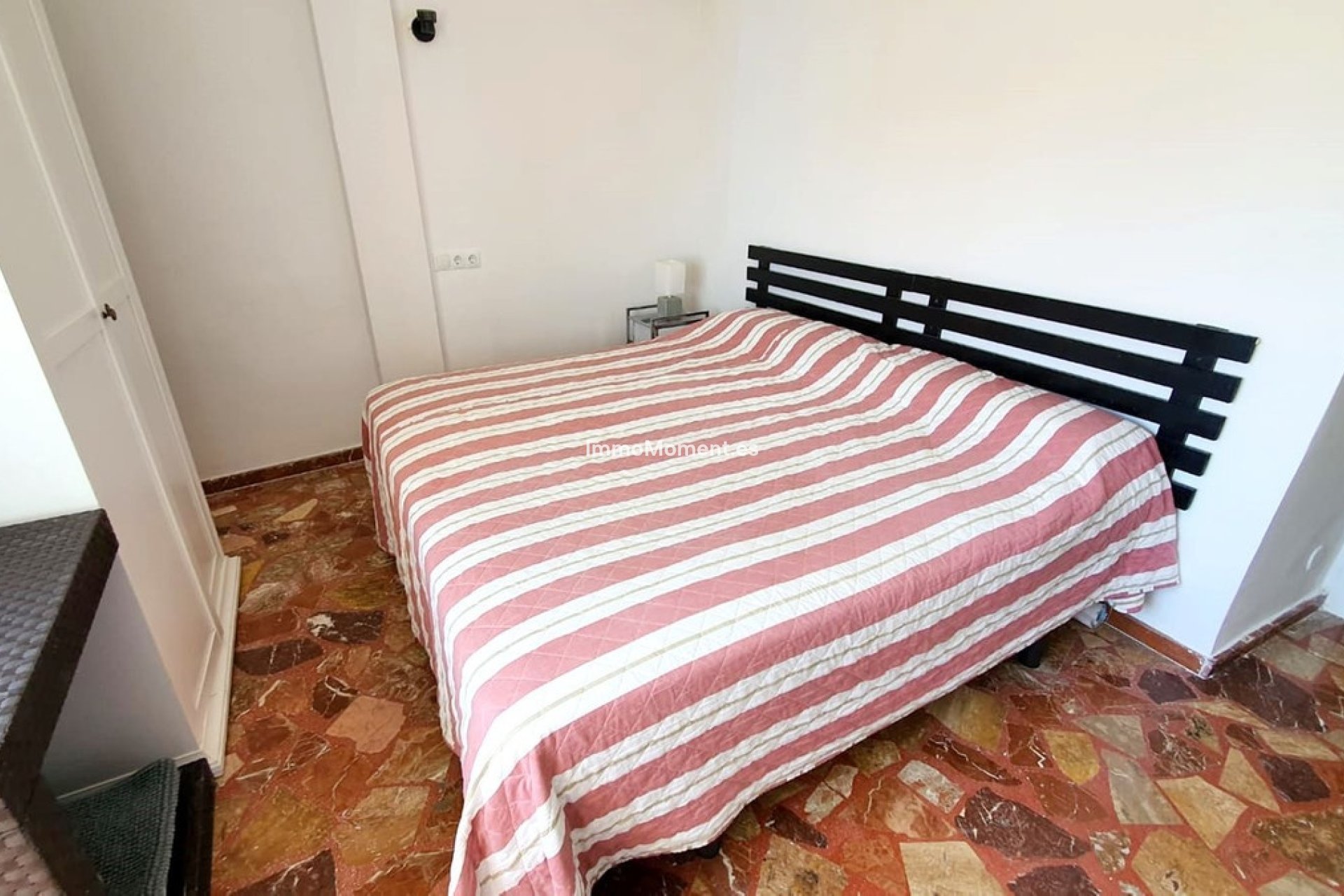 Resale - Apartment - Fuengirola - Carvajal