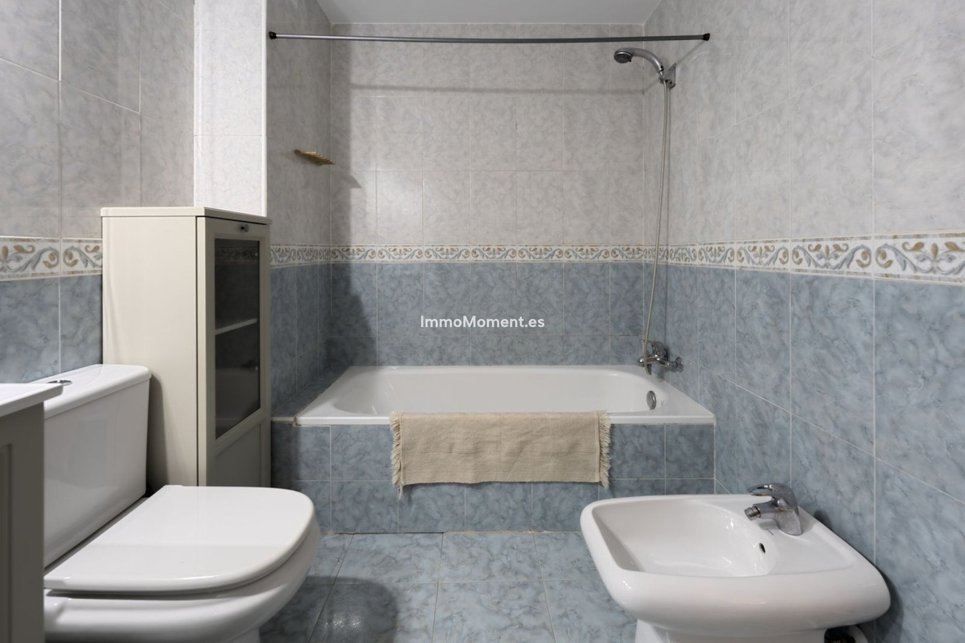 Resale - Apartment - Fuengirola - Carvajal