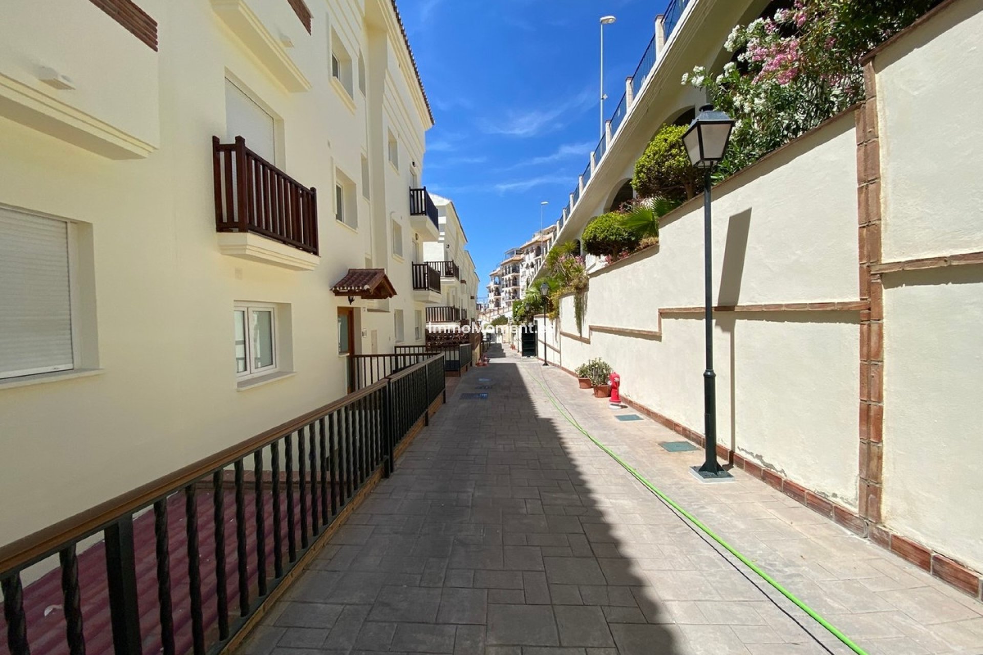 Resale - Apartment - Fuengirola - Carvajal