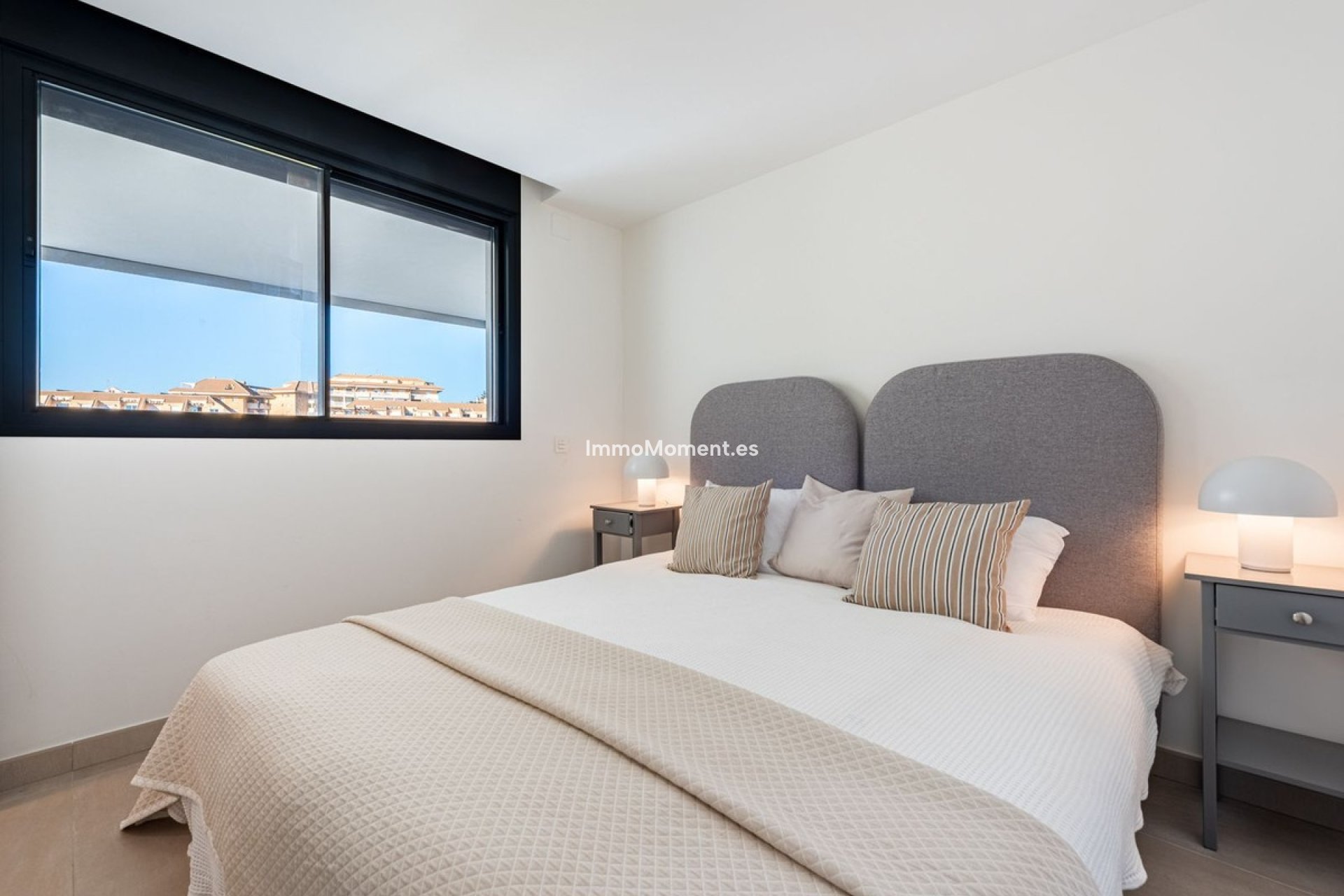 Resale - Apartment - Fuengirola - Carvajal