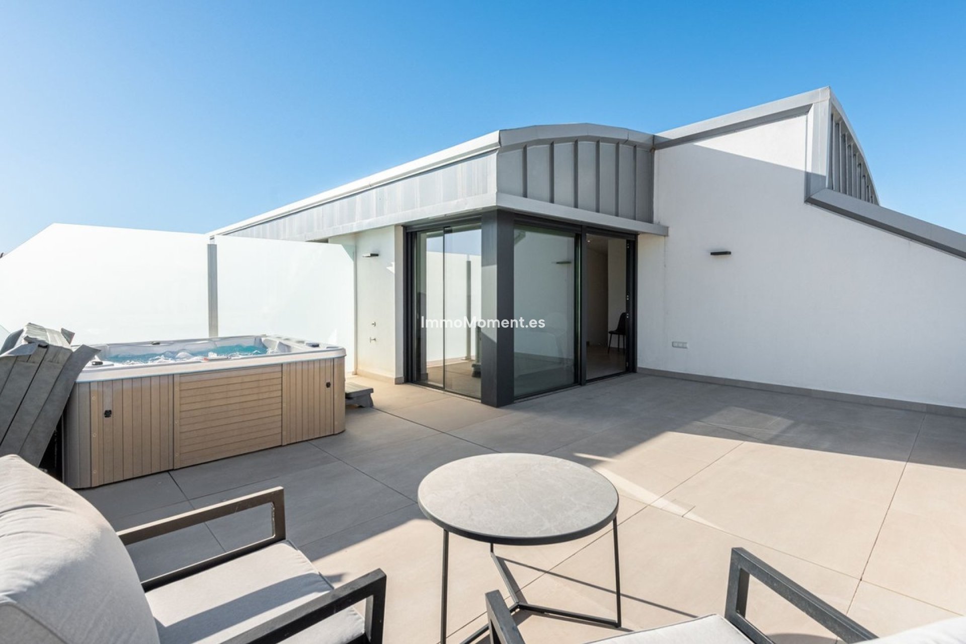 Resale - Apartment - Fuengirola - Carvajal