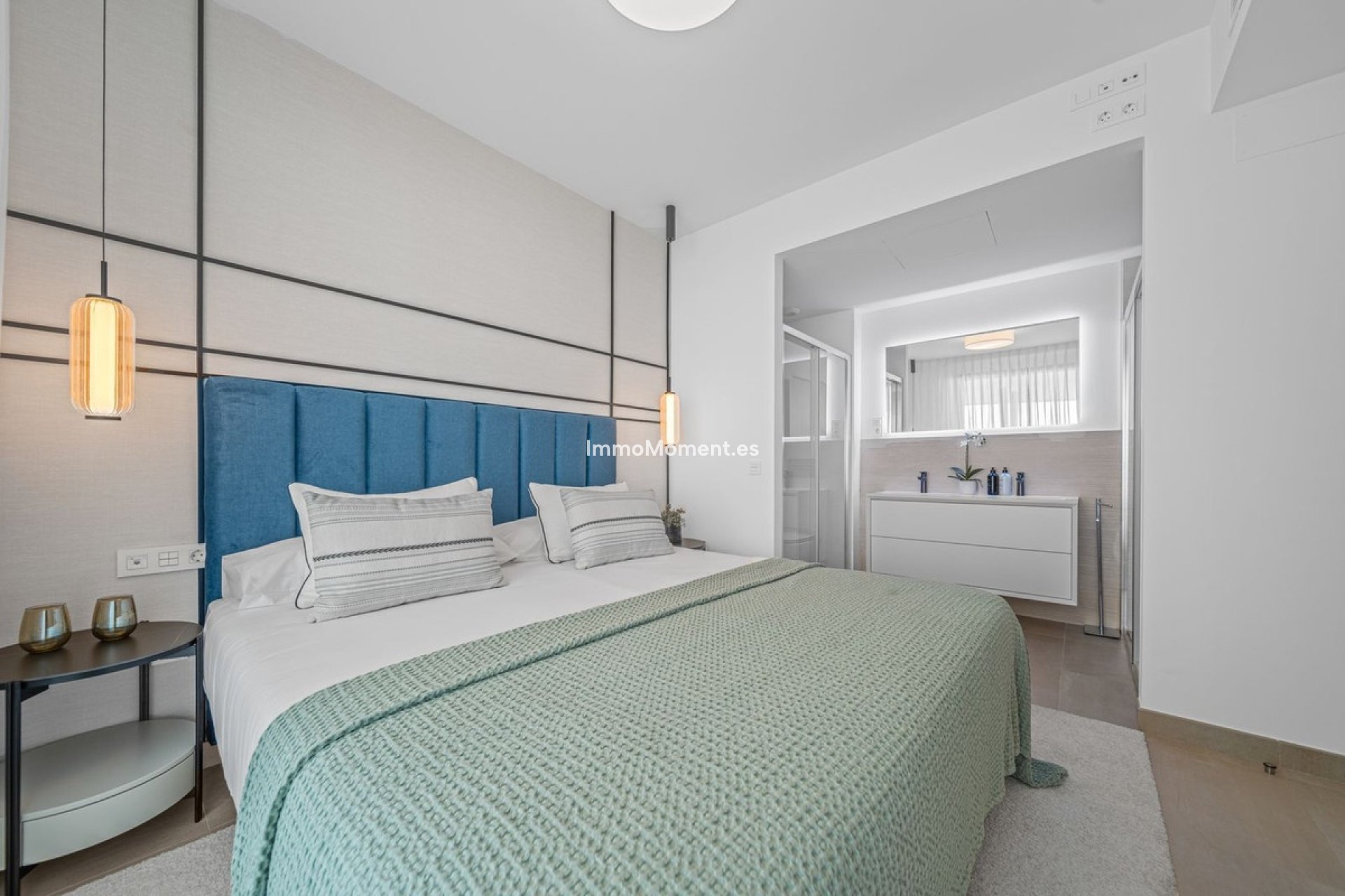 Resale - Apartment - Fuengirola - Carvajal