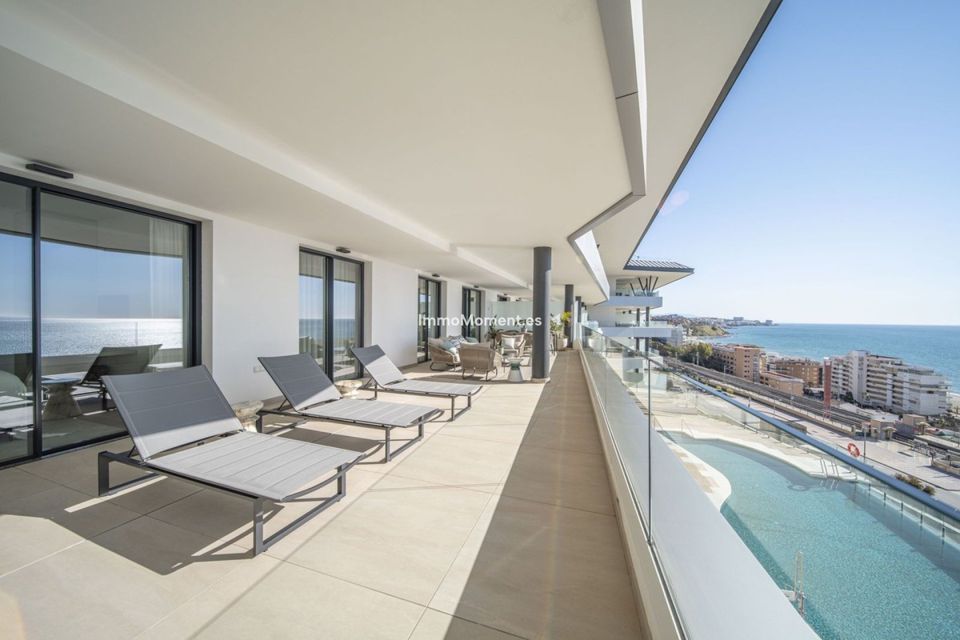 Resale - Apartment - Fuengirola - Carvajal