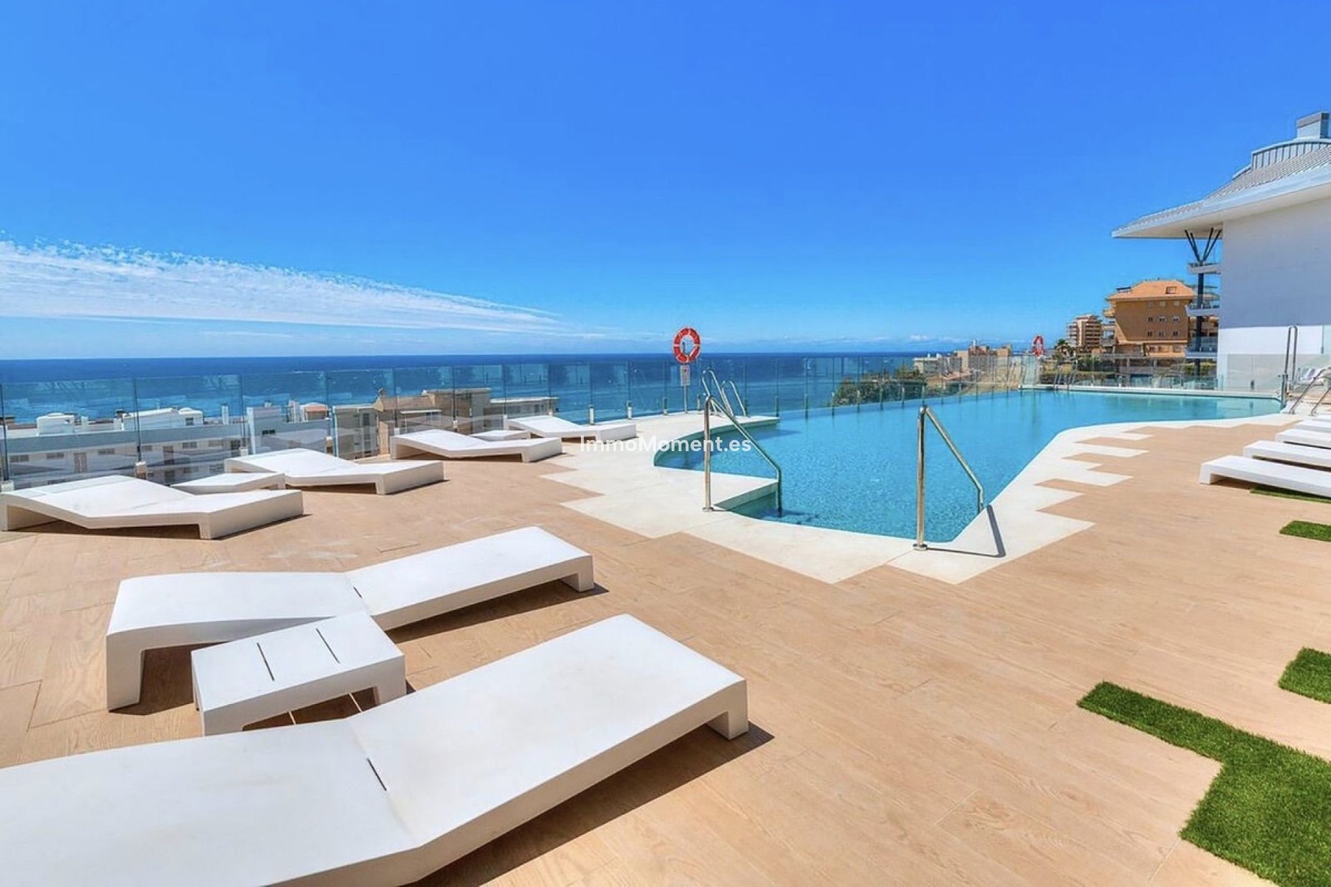 Resale - Apartment - Fuengirola - Carvajal