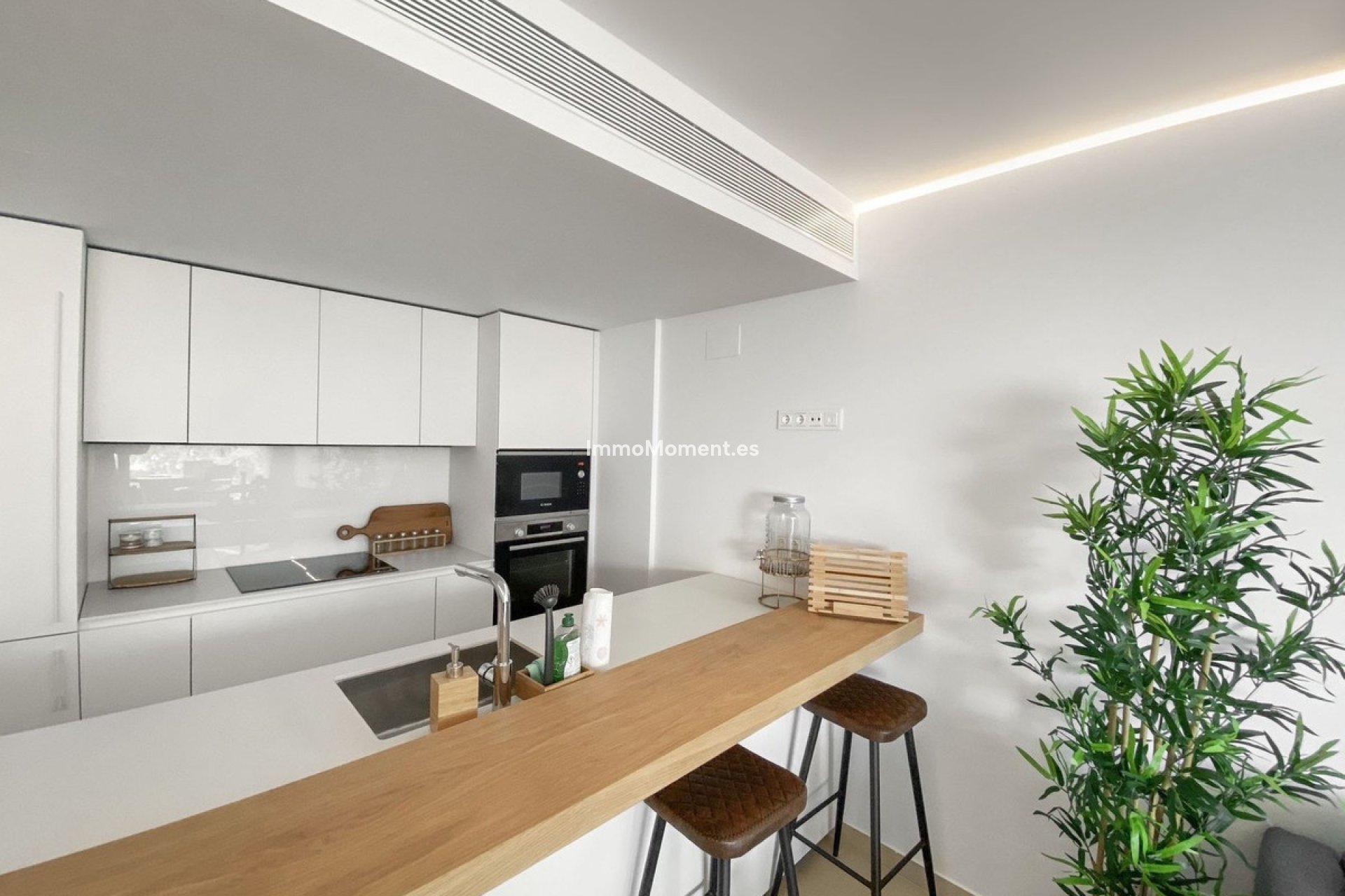 Resale - Apartment - Fuengirola - Carvajal