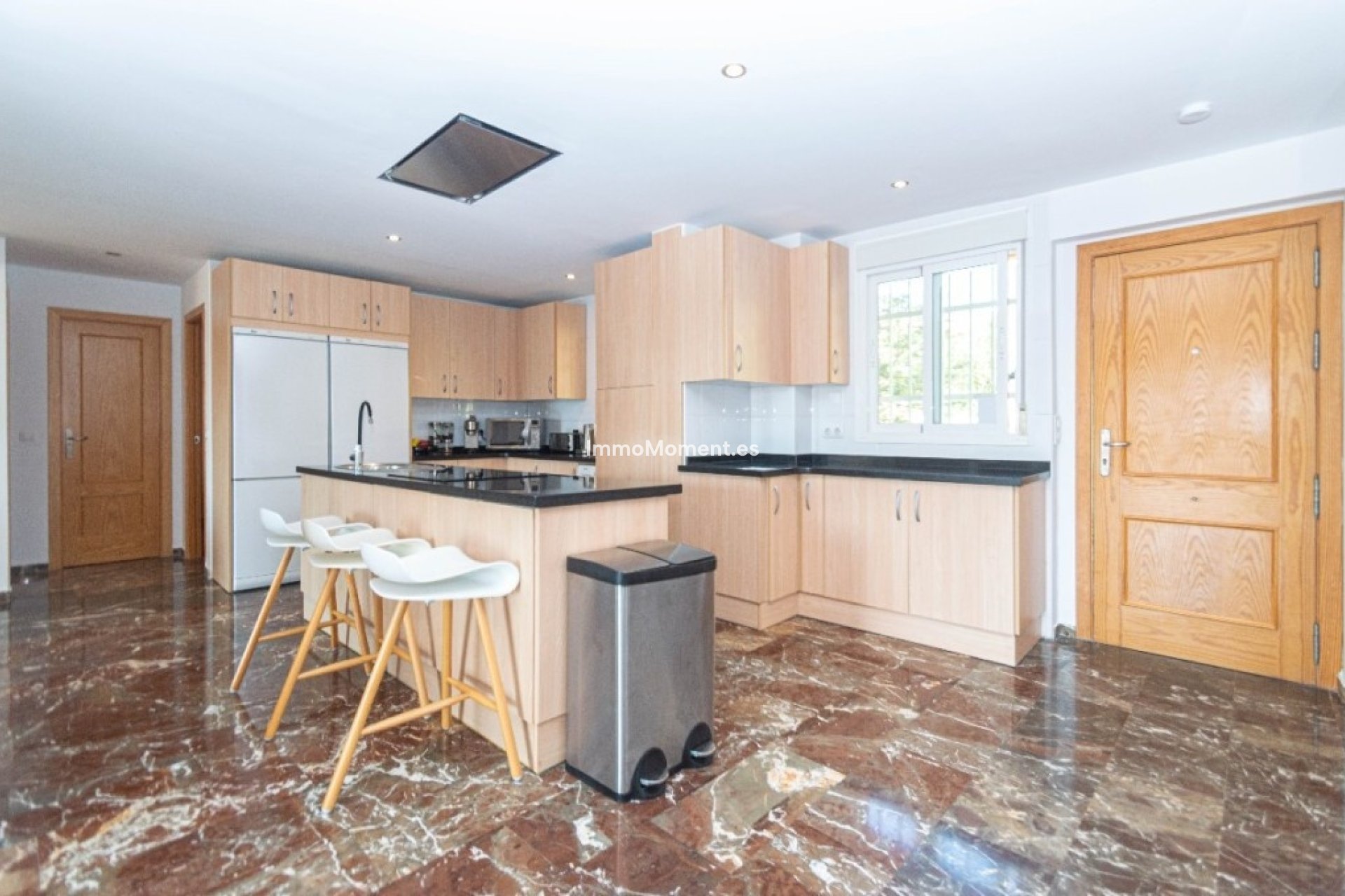 Resale - Apartment - Fuengirola - Carvajal