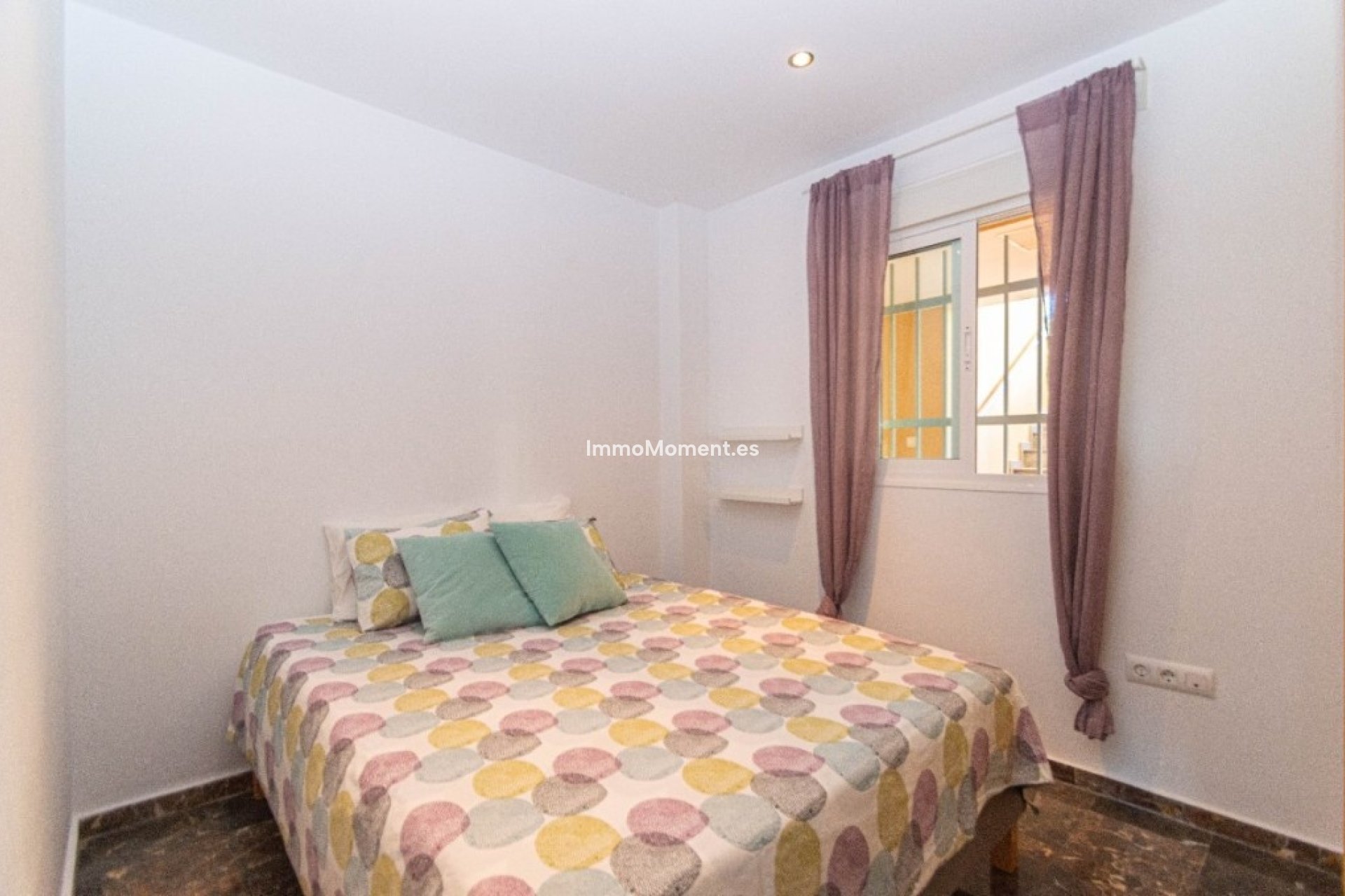 Resale - Apartment - Fuengirola - Carvajal