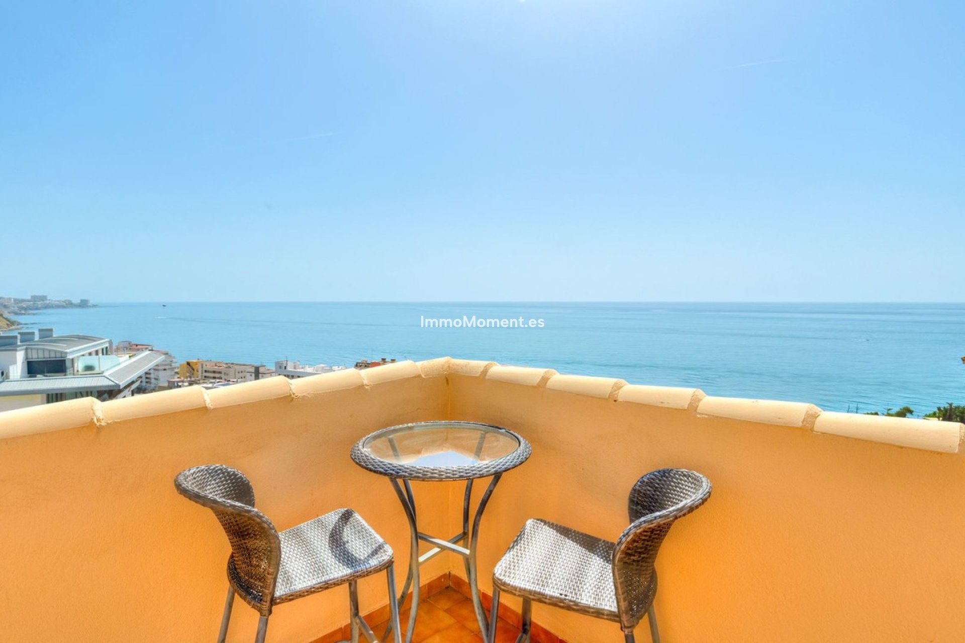 Resale - Apartment - Fuengirola - Carvajal