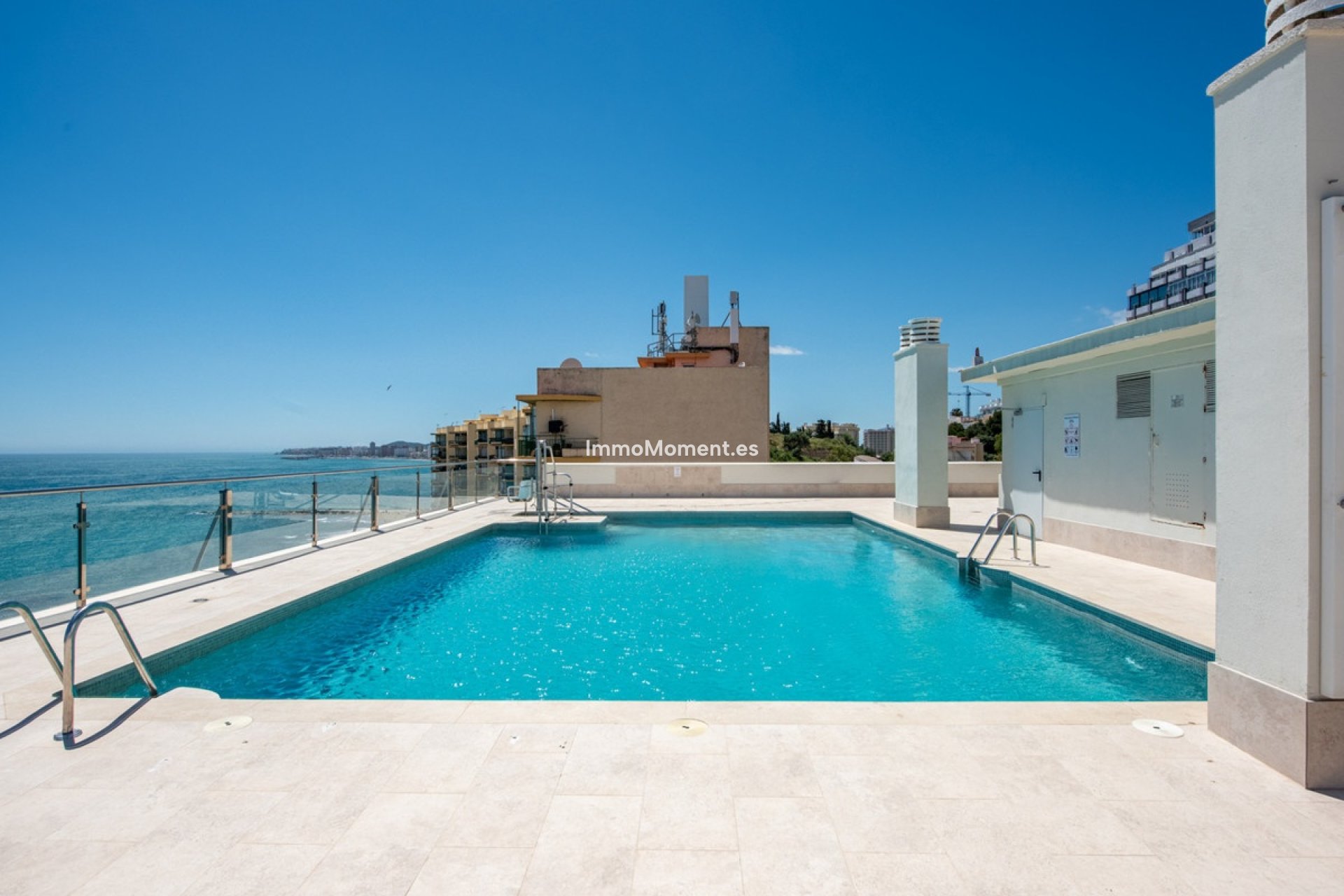 Resale - Apartment - Fuengirola - Carvajal