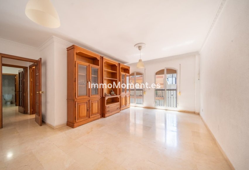 Resale - Apartment - Fuengirola - Fuengirola Centro
