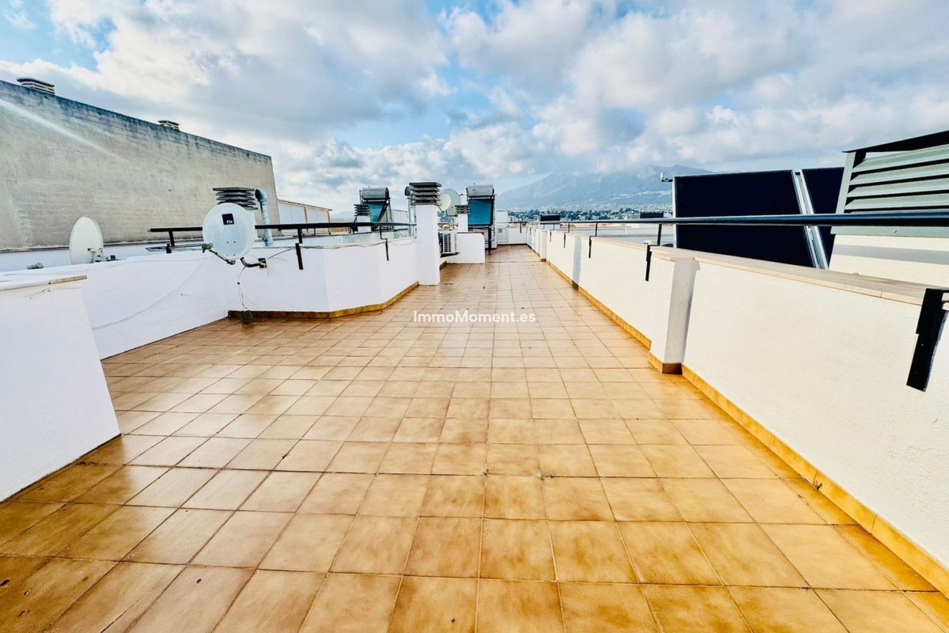 Resale - Apartment - Fuengirola - Fuengirola Centro