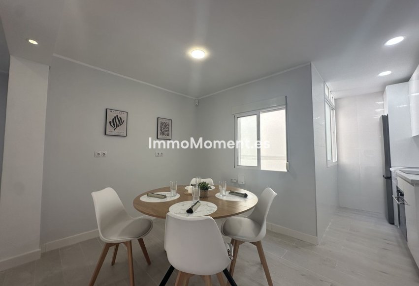 Resale - Apartment - Fuengirola - Fuengirola Centro