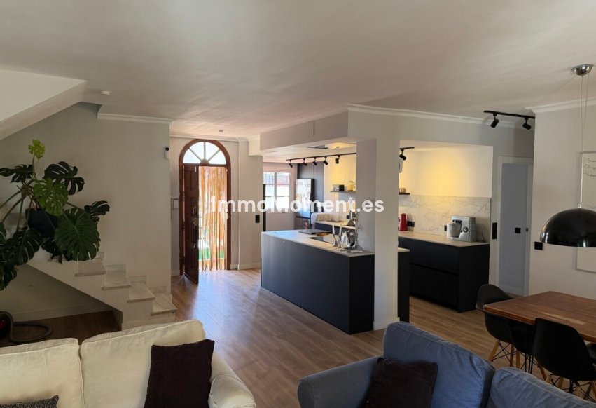 Resale - Apartment - Fuengirola - Fuengirola Centro