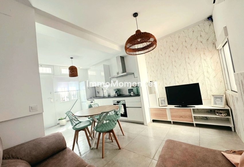 Resale - Apartment - Fuengirola - Fuengirola Centro