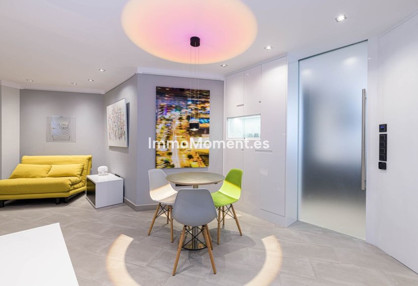 Resale - Apartment - Fuengirola - Fuengirola Centro