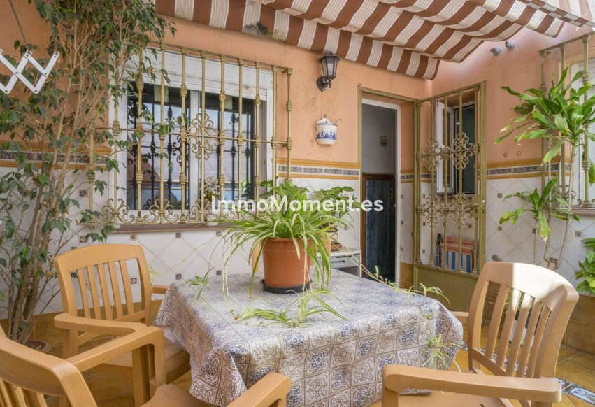 Resale - Apartment - Fuengirola - Fuengirola Centro