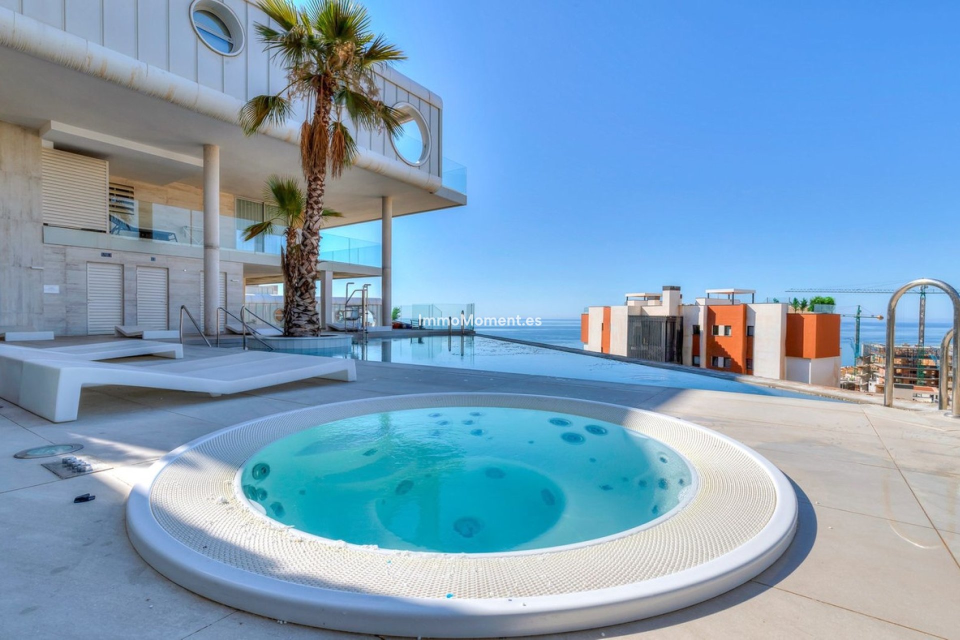 Resale - Apartment - Fuengirola - Fuengirola Centro