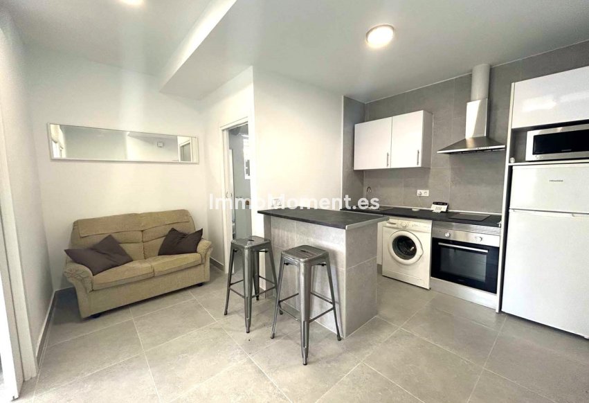 Resale - Apartment - Fuengirola - Fuengirola Centro