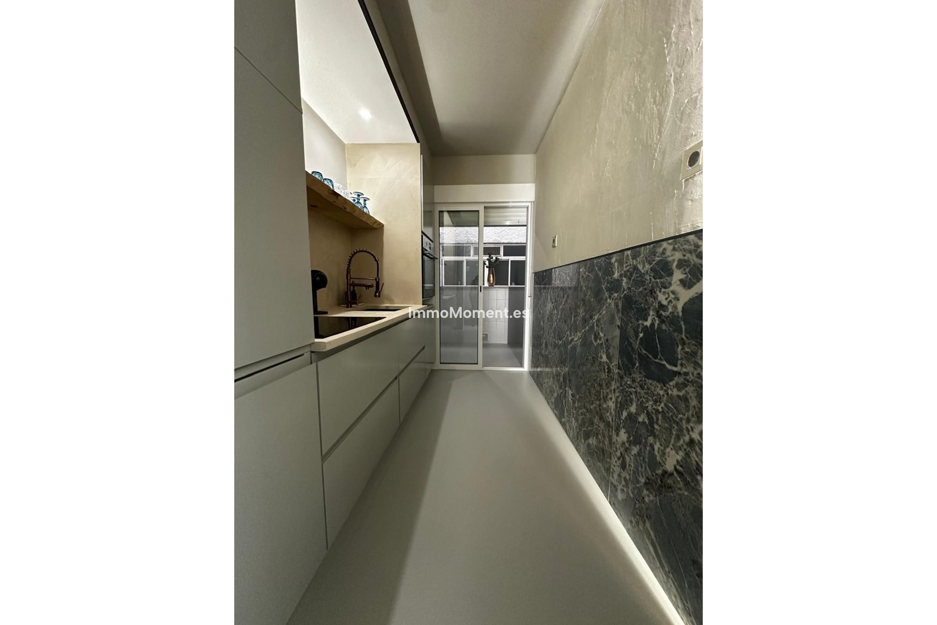 Resale - Apartment - Fuengirola - Fuengirola Centro