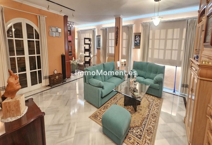 Resale - Apartment - Fuengirola - Fuengirola Centro