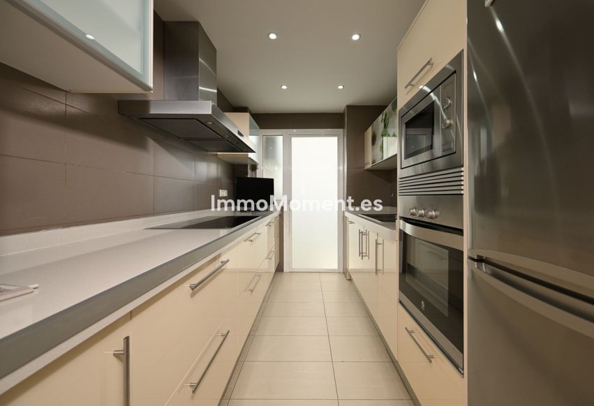 Resale - Apartment - Fuengirola - Fuengirola Centro