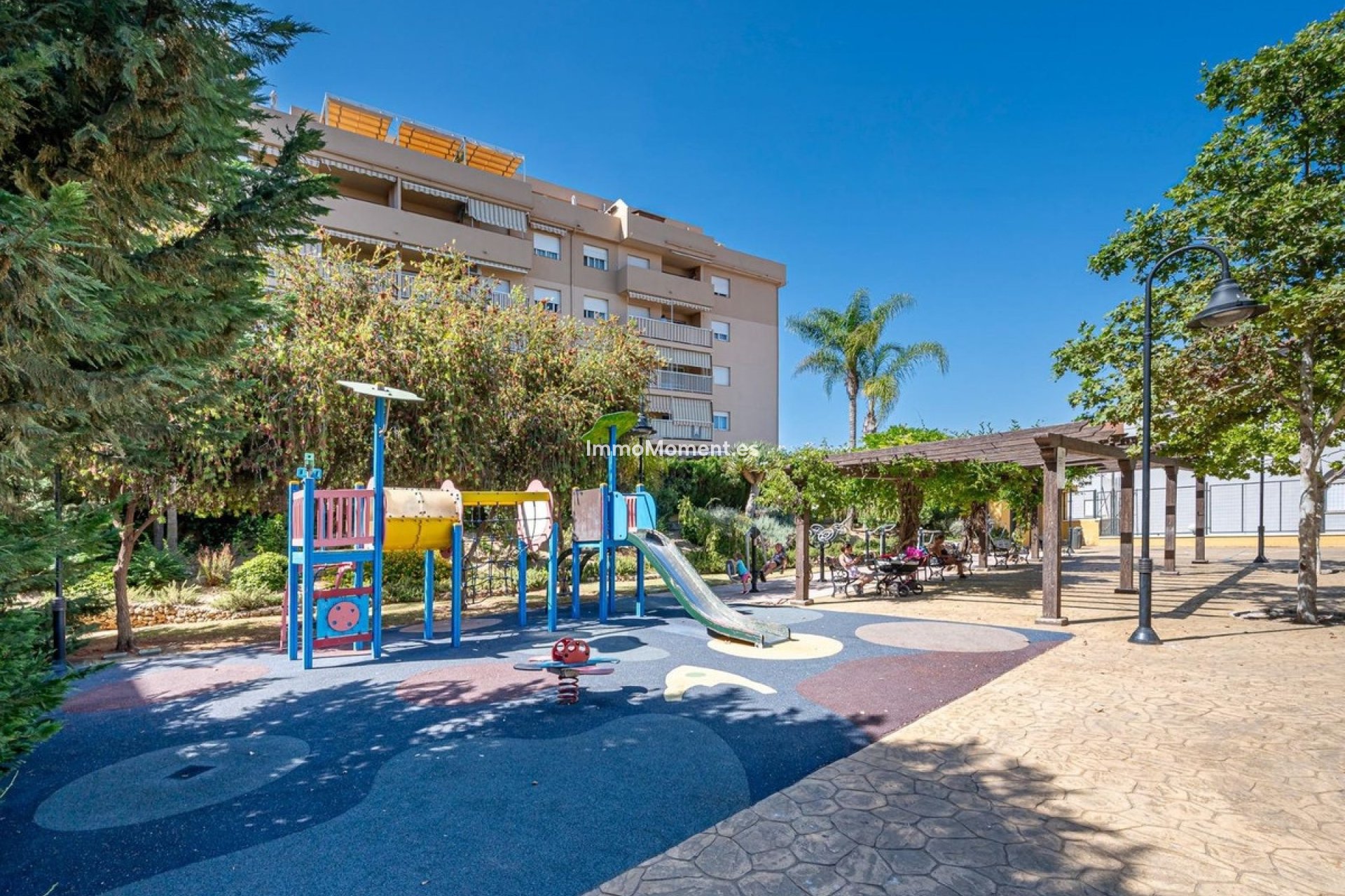Resale - Apartment - Fuengirola - Fuengirola Centro