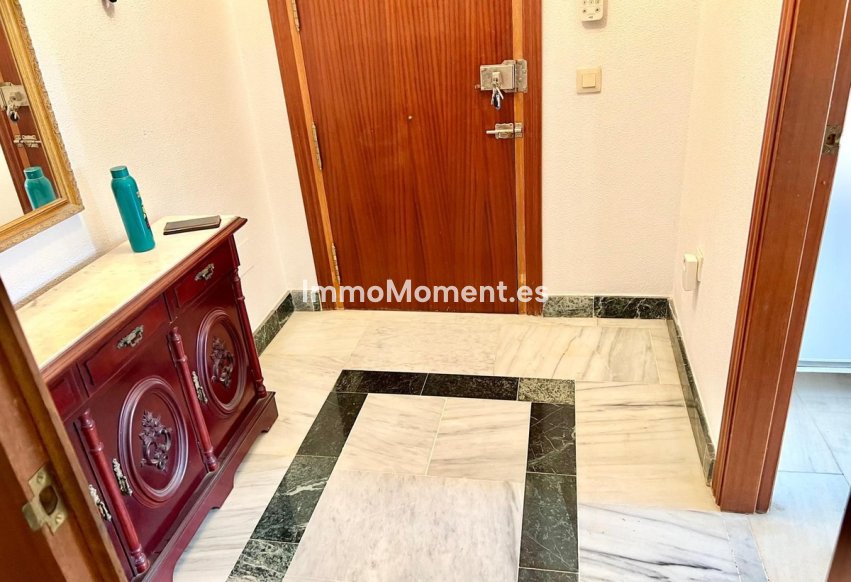 Resale - Apartment - Fuengirola - Fuengirola Centro