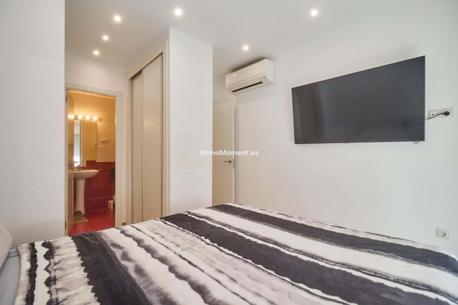 Resale - Apartment - Fuengirola - Fuengirola Centro