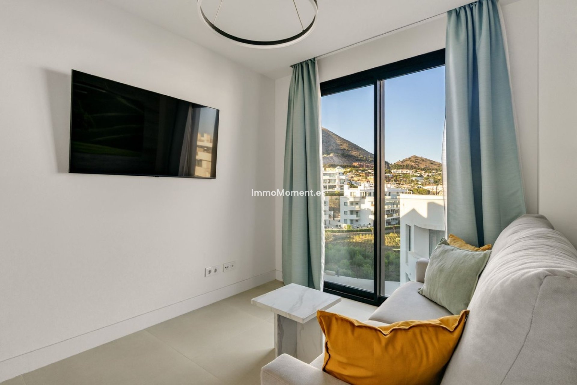 Resale - Apartment - Fuengirola - Higueron