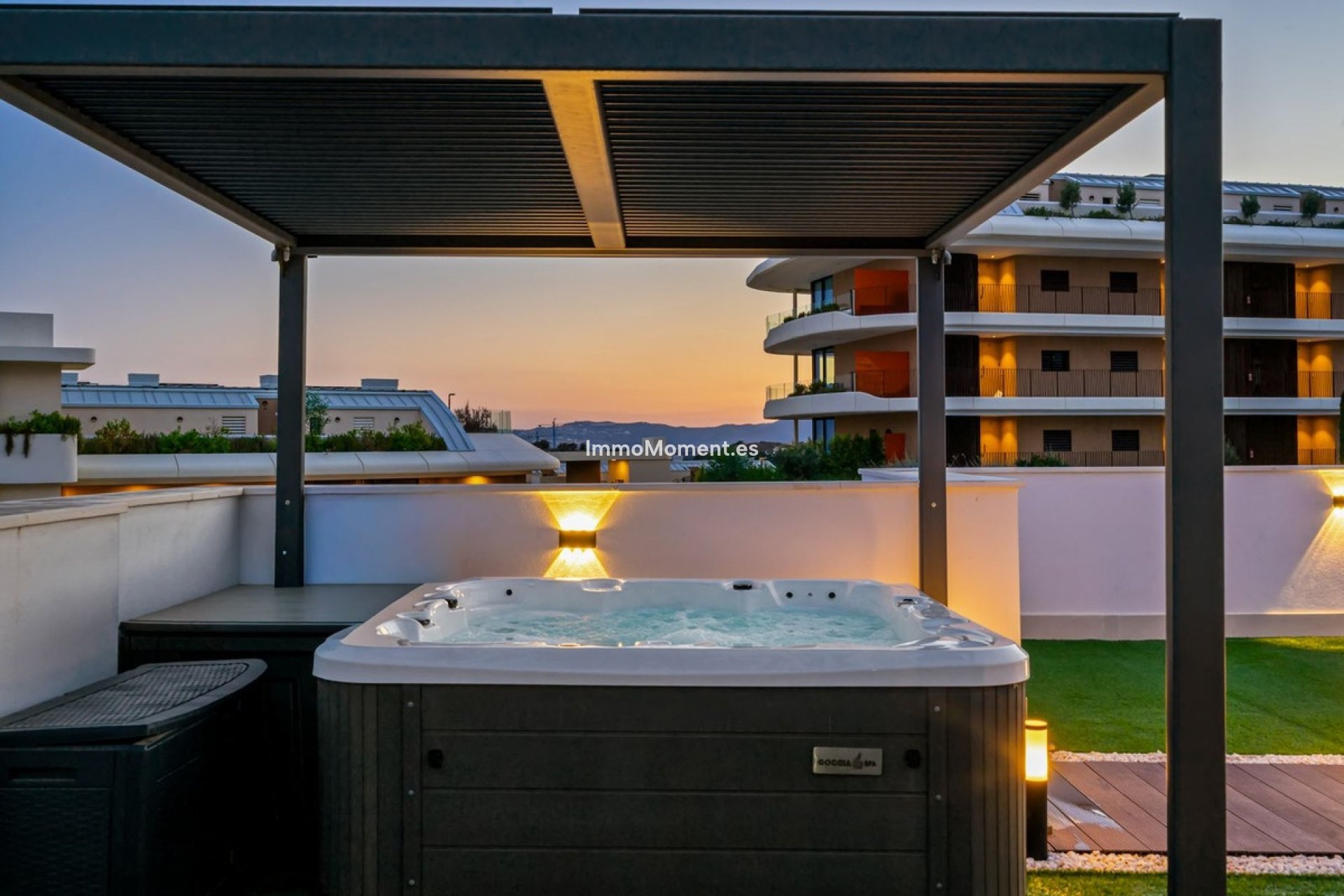 Resale - Apartment - Fuengirola - Higueron