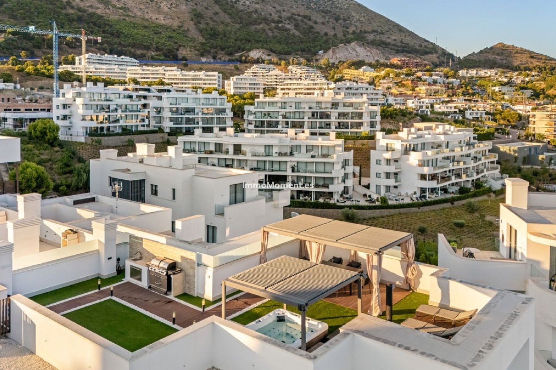 Resale - Apartment - Fuengirola - Higueron