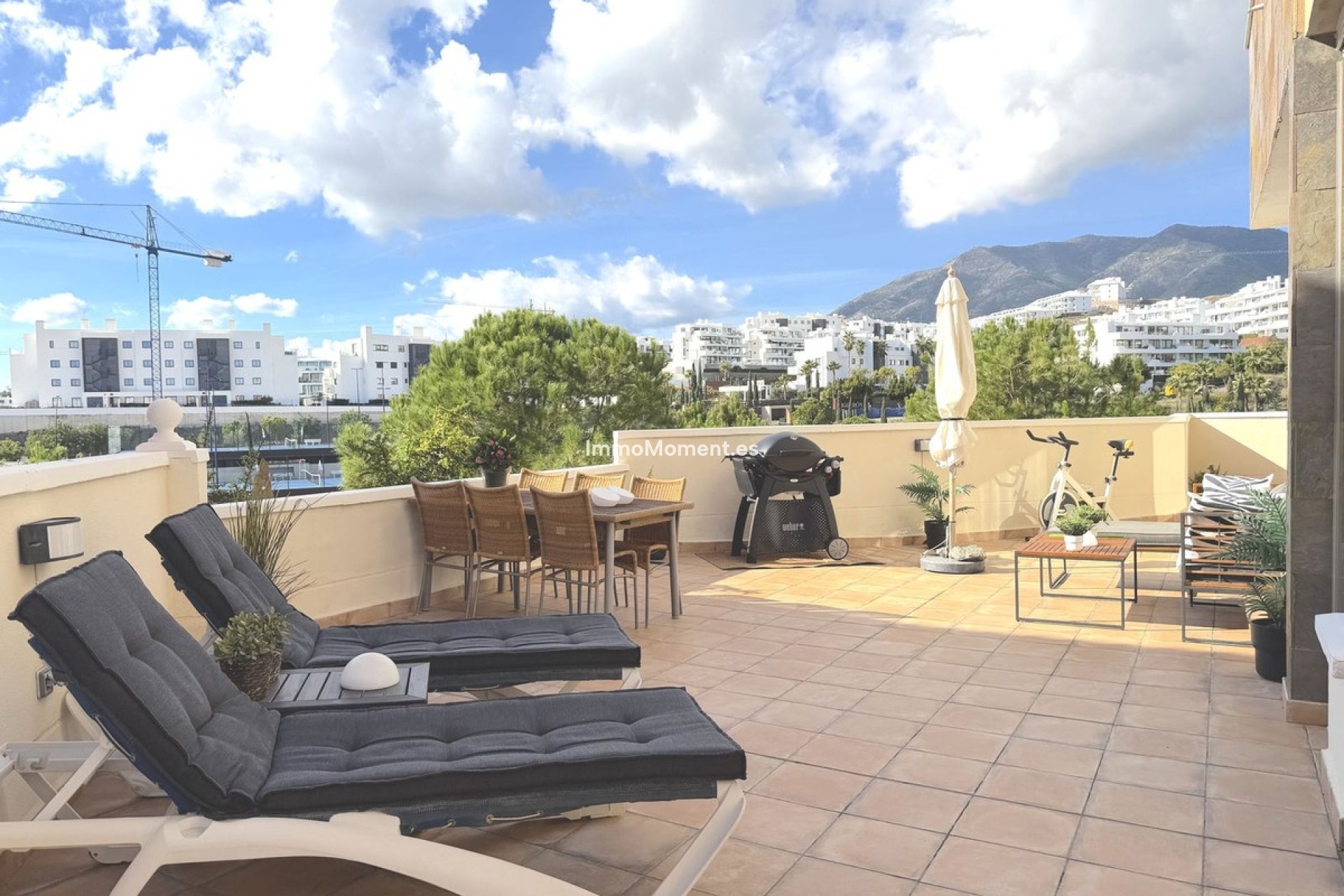 Resale - Apartment - Fuengirola - Higueron