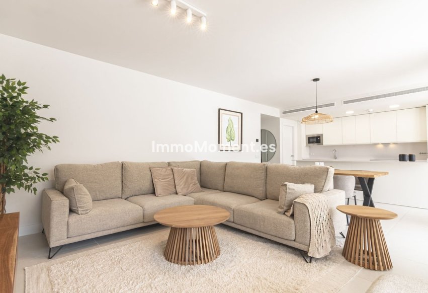 Resale - Apartment - Fuengirola - Higueron