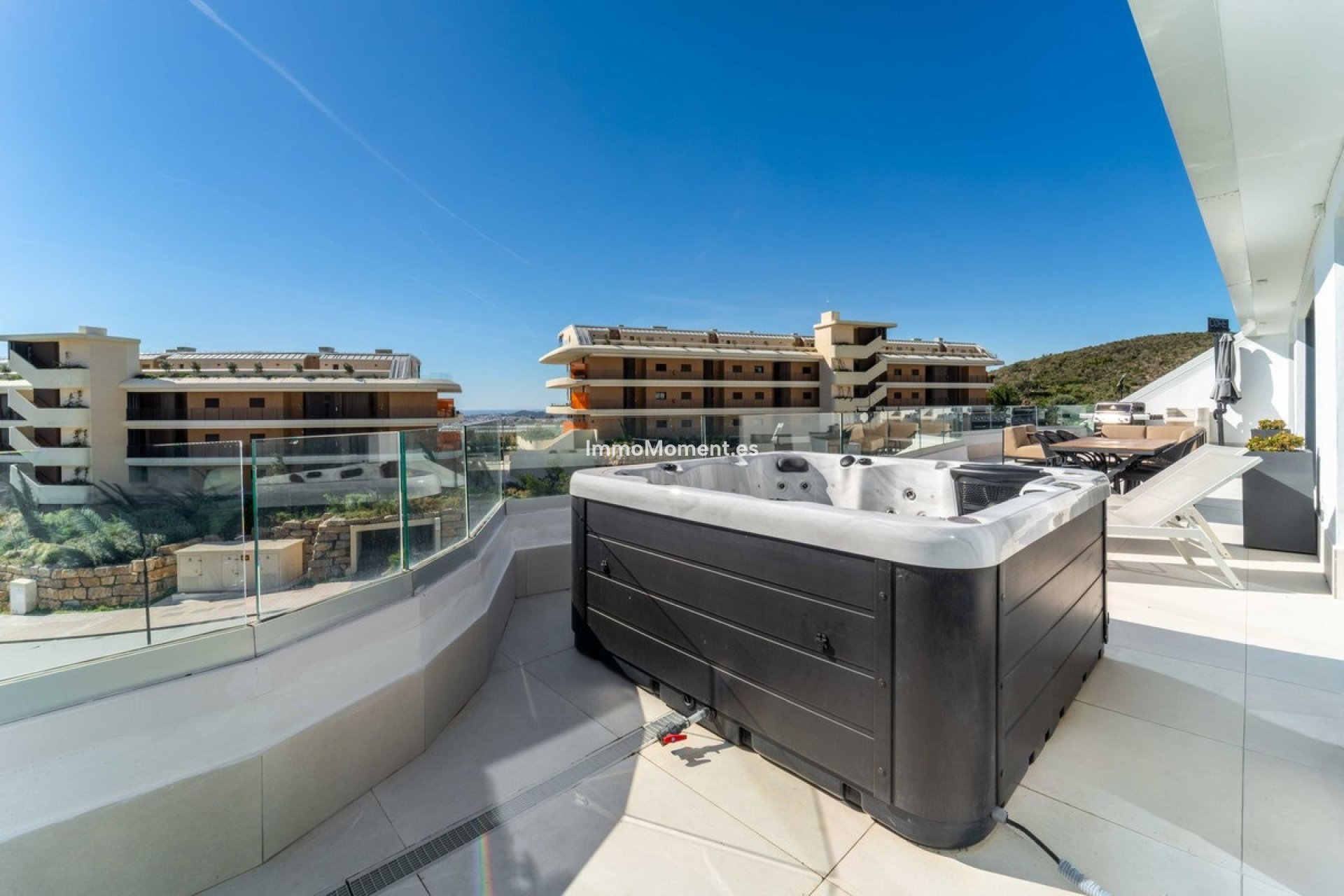 Resale - Apartment - Fuengirola - Higueron
