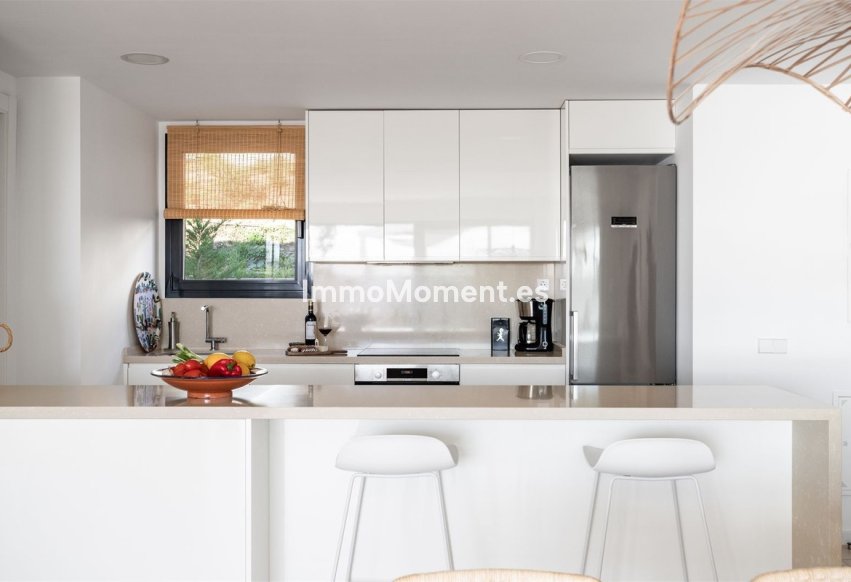 Resale - Apartment - Fuengirola - Higueron