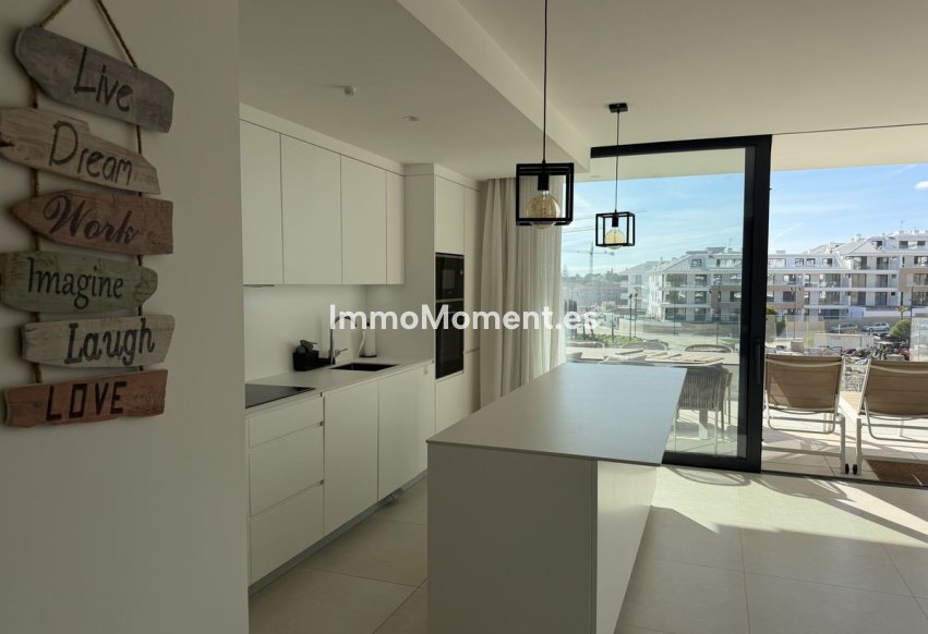 Resale - Apartment - Fuengirola - Higueron