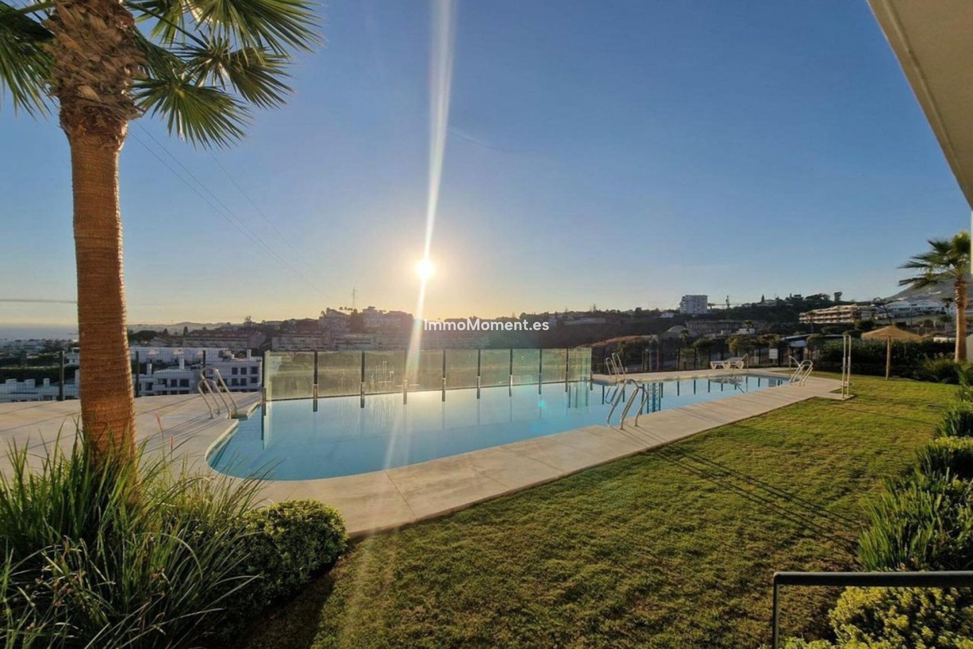 Resale - Apartment - Fuengirola - Higueron